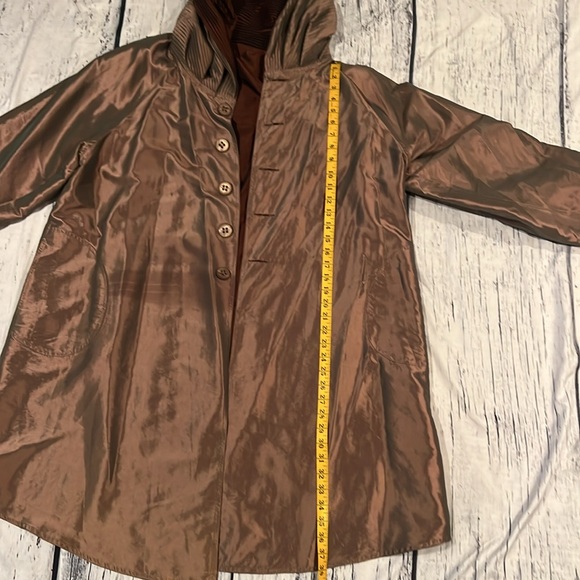 Women’s Reversible Brown Tan Rain Coat Jacket - Picture 8 of 10